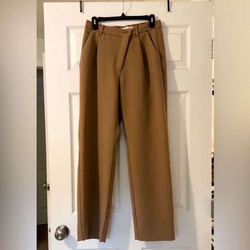 Abercrombie and Fitch cross waist tailored pant in size 28